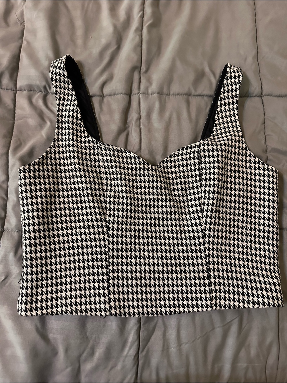 Copper Key Black & White Houndstooth Crop Top